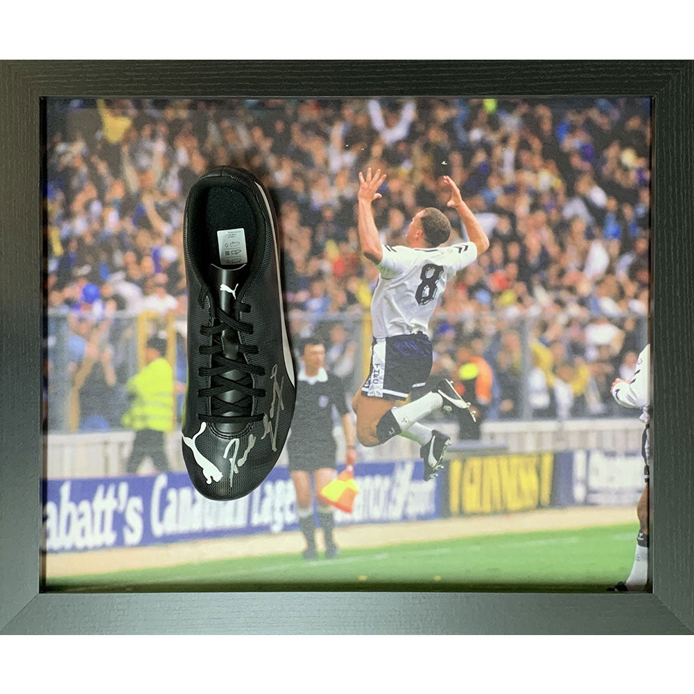 Official Tottenham Hotspur FC Gascoigne Signed Boot (Framed)