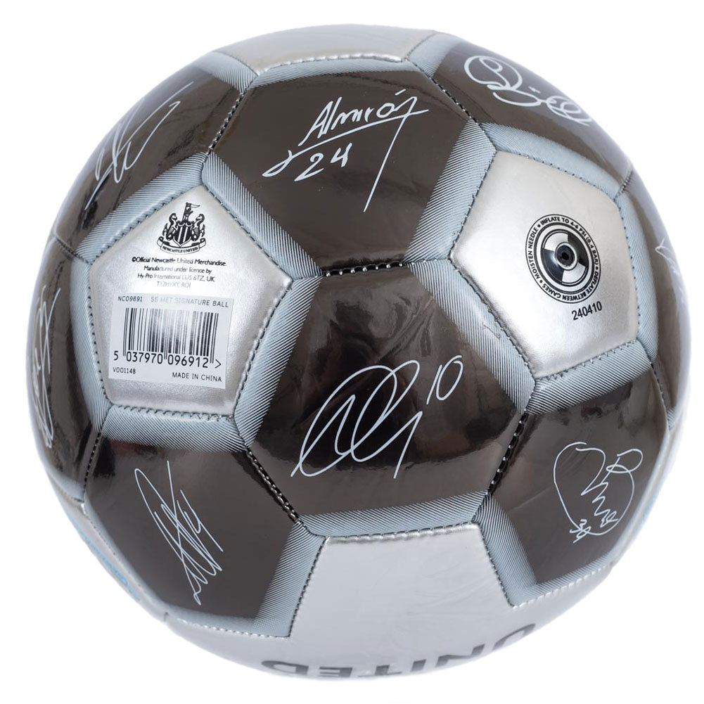 Official Newcastle United FC Sig 26 Football