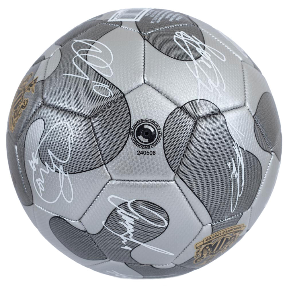 Official Newcastle United FC Camo Sig Football