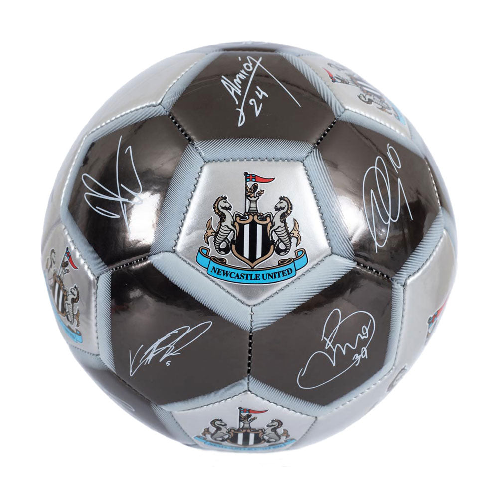 Official Newcastle United FC Sig 26 Skill Ball