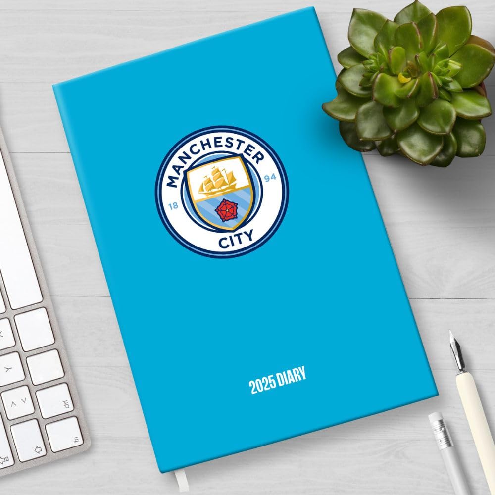 Official Manchester City FC A5 Diary 2025